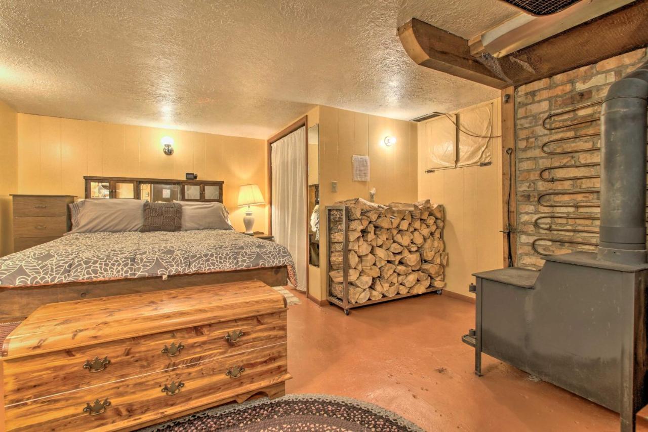 Cozy Home With Hot Tub Half Mi To Salmon River! Екстер'єр фото