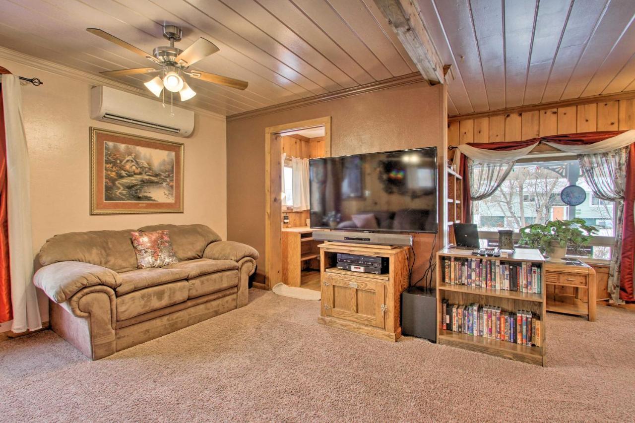 Cozy Home With Hot Tub Half Mi To Salmon River! Екстер'єр фото