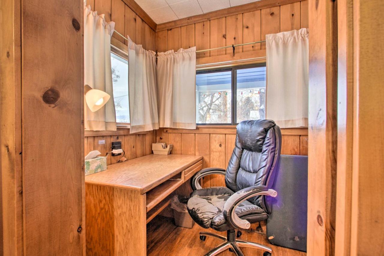 Cozy Home With Hot Tub Half Mi To Salmon River! Екстер'єр фото