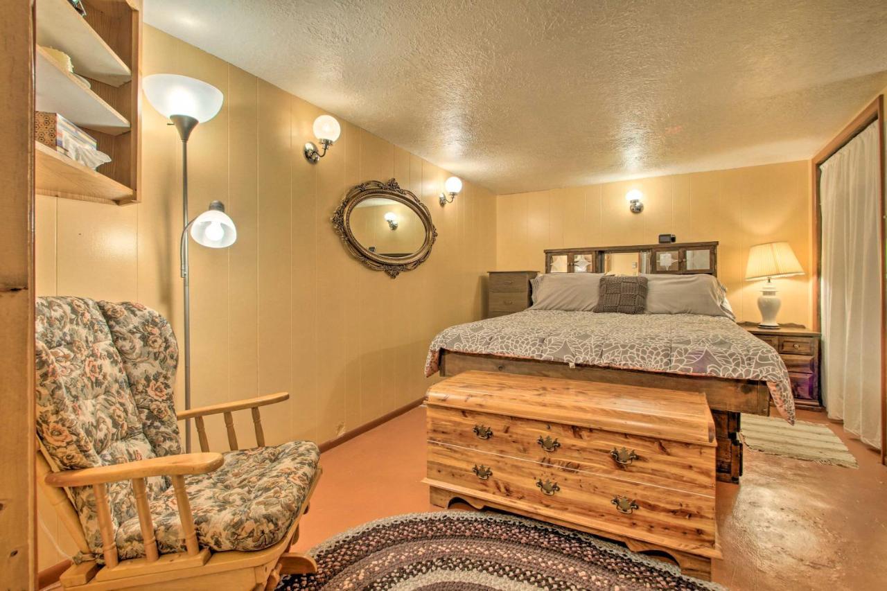 Cozy Home With Hot Tub Half Mi To Salmon River! Екстер'єр фото