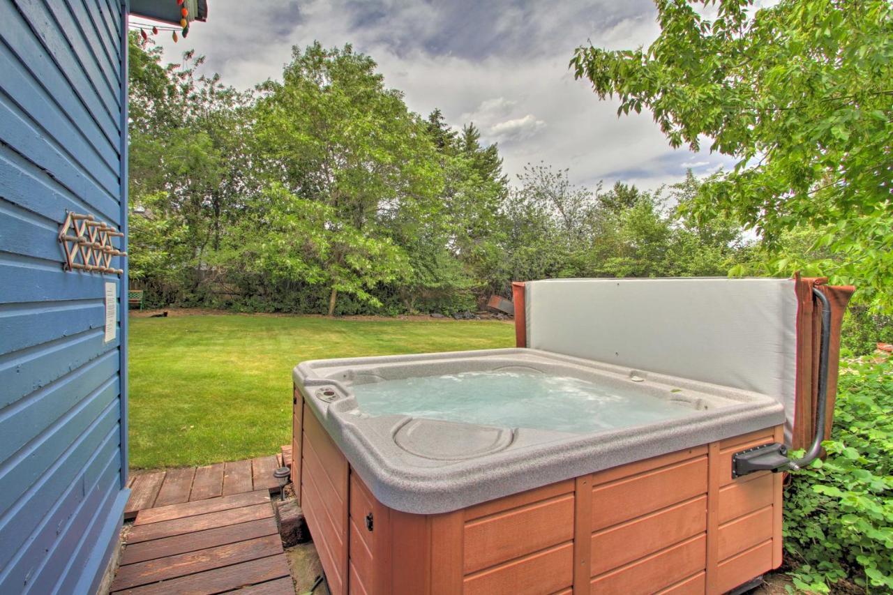 Cozy Home With Hot Tub Half Mi To Salmon River! Екстер'єр фото