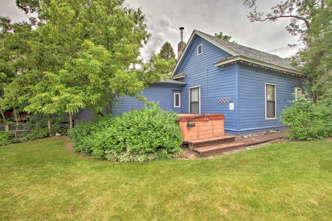 Cozy Home With Hot Tub Half Mi To Salmon River! Екстер'єр фото